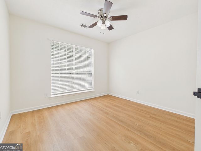 75 Lauren Overlook, Newnan, GA 30263