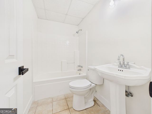 75 Lauren Overlook, Newnan, GA 30263