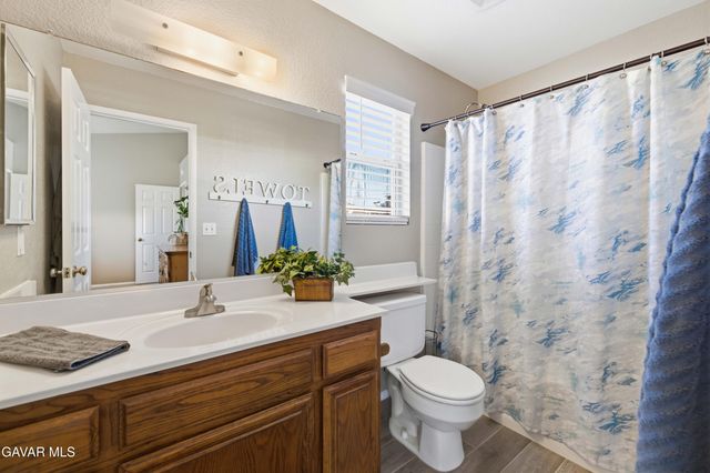 3218 W Avenue L 6, Lancaster, CA 93536