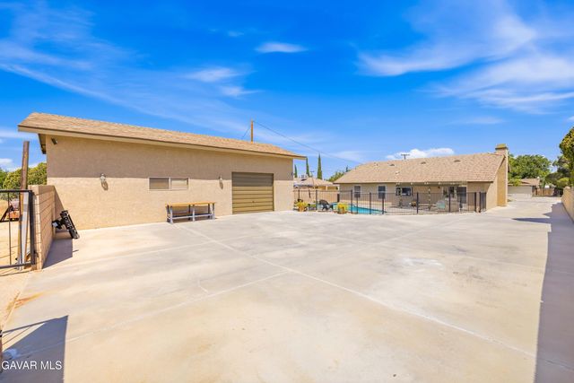 3218 W Avenue L 6, Lancaster, CA 93536