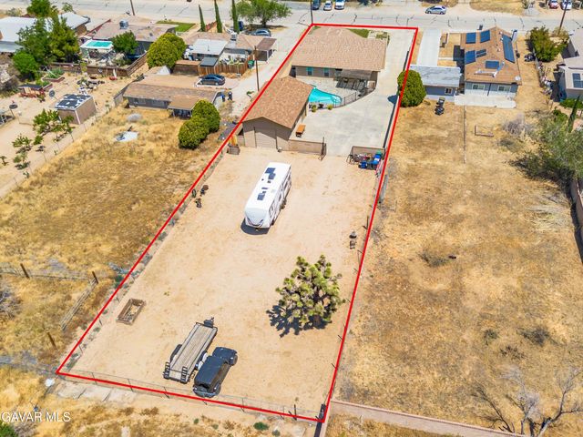 3218 W Avenue L 6, Lancaster, CA 93536