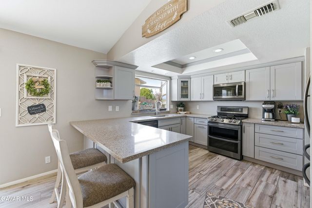 3218 W Avenue L 6, Lancaster, CA 93536