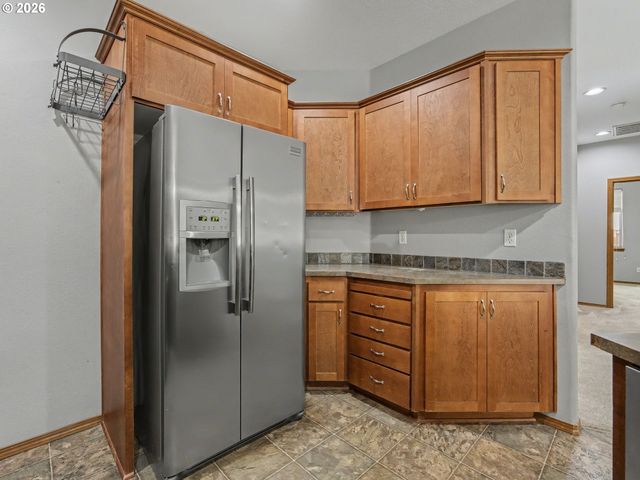 18368 MEADOW Ave, Sandy, OR 97055