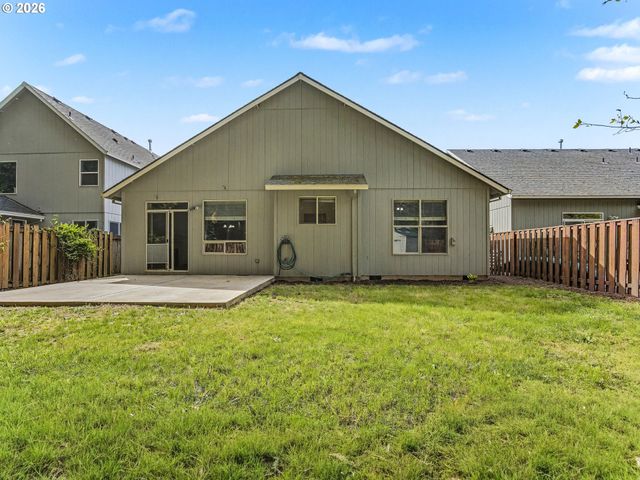 18368 MEADOW Ave, Sandy, OR 97055