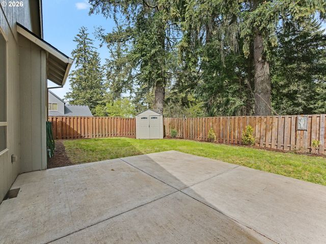 18368 MEADOW Ave, Sandy, OR 97055