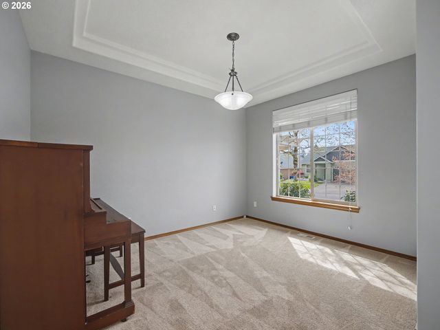 18368 MEADOW Ave, Sandy, OR 97055