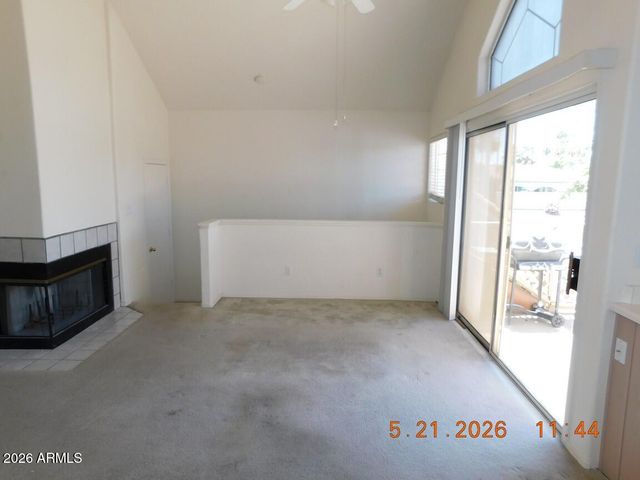 1633 E LAKESIDE Drive 122, Gilbert, AZ 85234