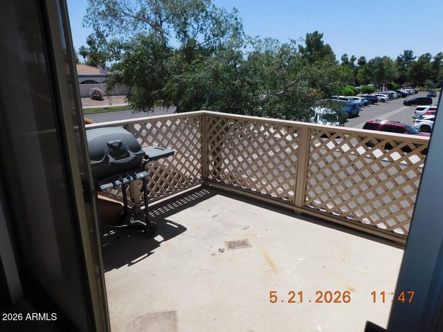 1633 E LAKESIDE Drive 122, Gilbert, AZ 85234