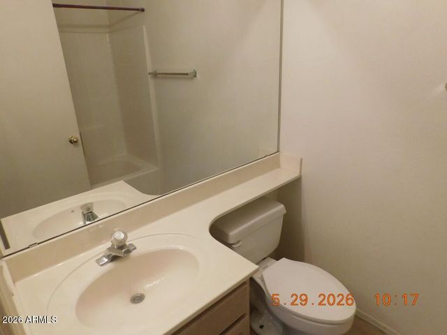 1633 E LAKESIDE Drive 122, Gilbert, AZ 85234