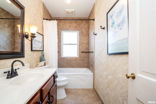 1103 W STRATFORD Drive, Peoria, IL 61614