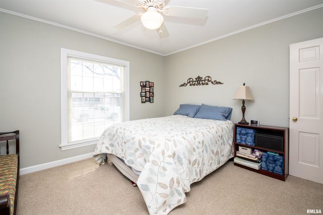 1103 W STRATFORD Drive, Peoria, IL 61614