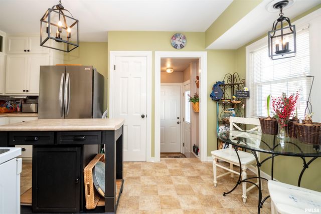 1103 W STRATFORD Drive, Peoria, IL 61614