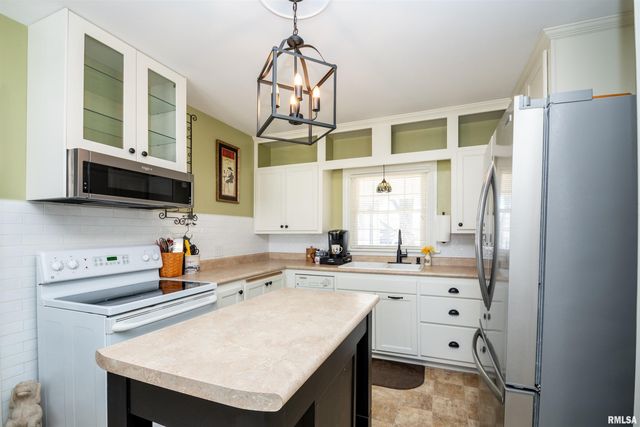 1103 W STRATFORD Drive, Peoria, IL 61614