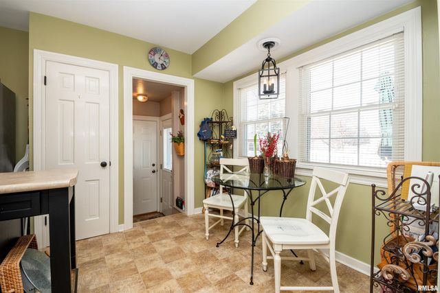 1103 W STRATFORD Drive, Peoria, IL 61614