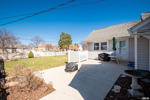 1103 W STRATFORD Drive, Peoria, IL 61614