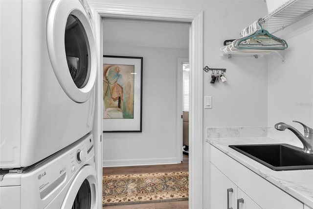 393 N POINT ROAD 401, Osprey, FL 34229