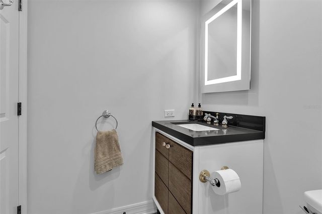 393 N POINT ROAD 401, Osprey, FL 34229