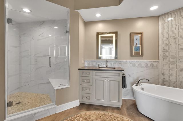 393 N POINT ROAD 401, Osprey, FL 34229