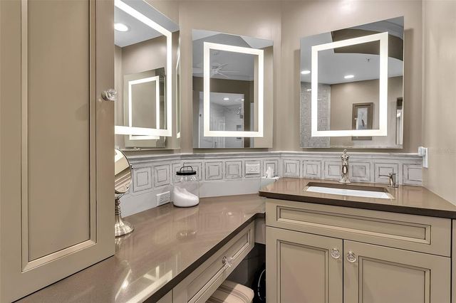 393 N POINT ROAD 401, Osprey, FL 34229