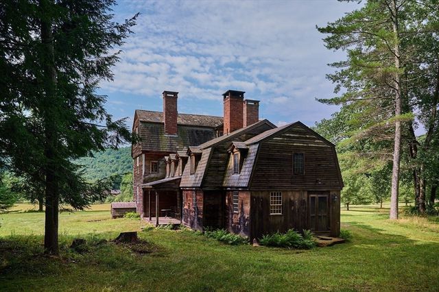 24 West Oxbow Road, Charlemont, MA 01339