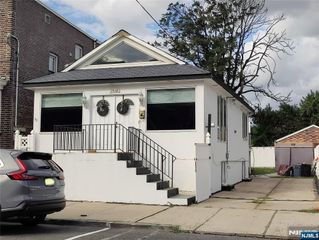 1512 41st Street, North Bergen, NJ 07047