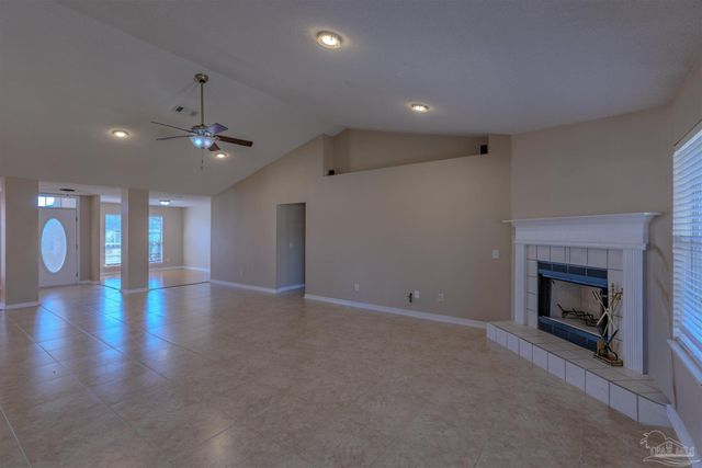 1230 Grand Ridge Cir, Gulf Breeze, FL 32563