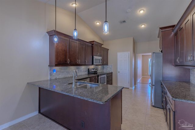 1230 Grand Ridge Cir, Gulf Breeze, FL 32563