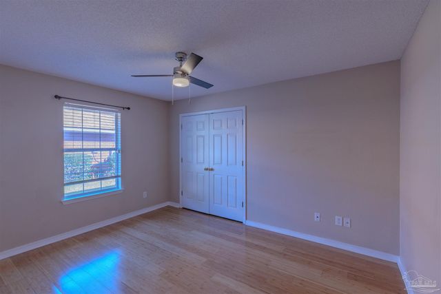 1230 Grand Ridge Cir, Gulf Breeze, FL 32563