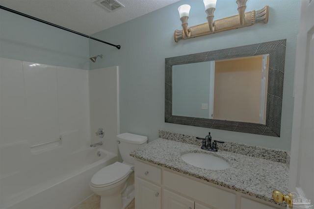 1230 Grand Ridge Cir, Gulf Breeze, FL 32563