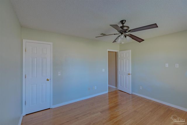 1230 Grand Ridge Cir, Gulf Breeze, FL 32563