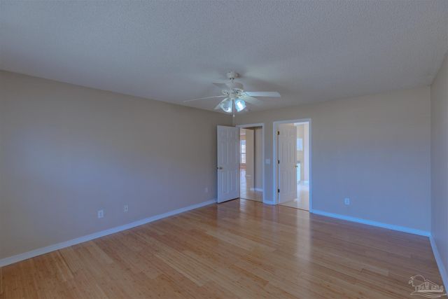 1230 Grand Ridge Cir, Gulf Breeze, FL 32563