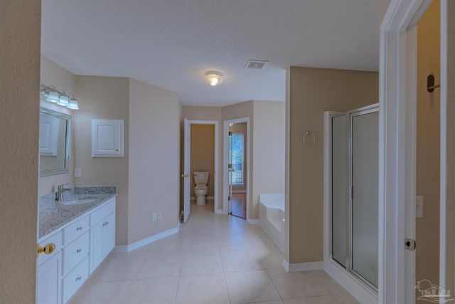 1230 Grand Ridge Cir, Gulf Breeze, FL 32563