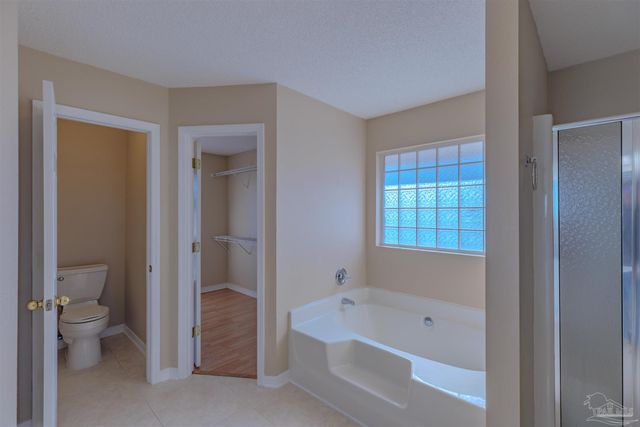 1230 Grand Ridge Cir, Gulf Breeze, FL 32563