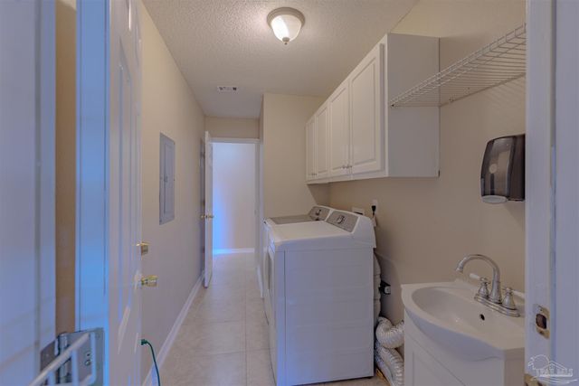 1230 Grand Ridge Cir, Gulf Breeze, FL 32563