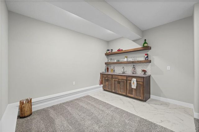 814 NW Hickory Ridge Drive, Grain Valley, MO 64029