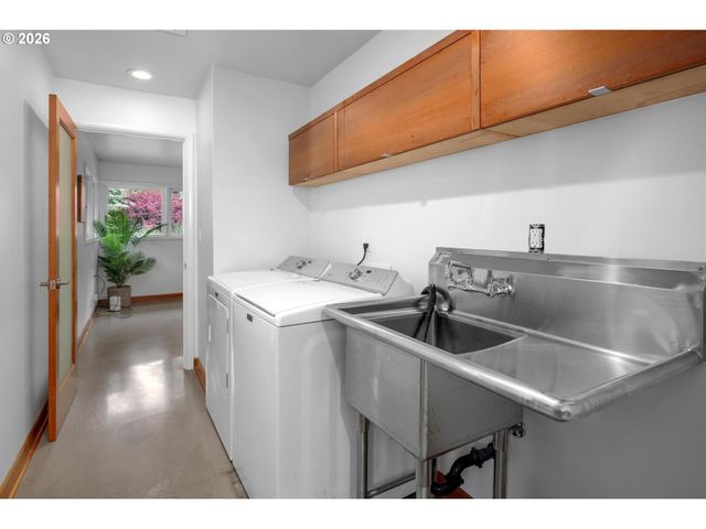 3105 Sw 98TH Ave, Portland, OR 97225