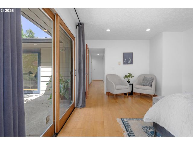 3105 Sw 98TH Ave, Portland, OR 97225