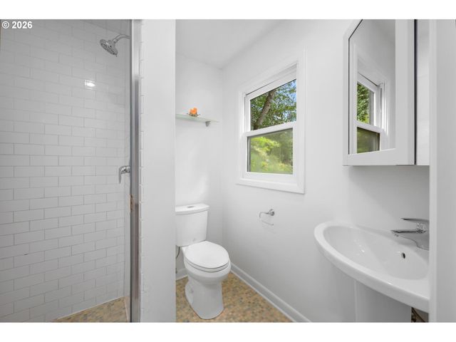 3105 Sw 98TH Ave, Portland, OR 97225