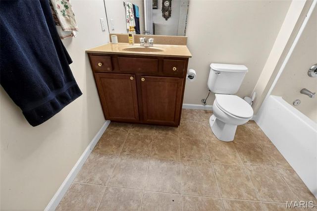 2021 Piedmont Circle 201, St Peters, MO 63304