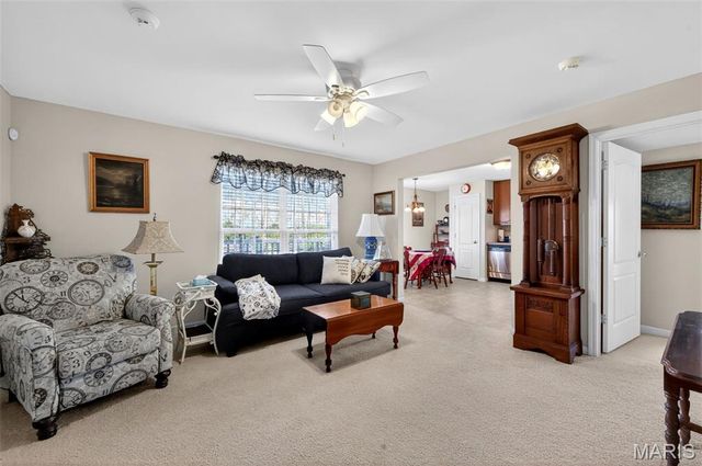 2021 Piedmont Circle 201, St Peters, MO 63304
