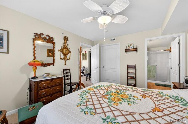 2021 Piedmont Circle 201, St Peters, MO 63304