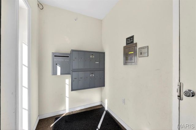2021 Piedmont Circle 201, St Peters, MO 63304