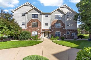 2021 Piedmont Circle 201, St Peters, MO 63304