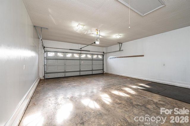3992 Brickfield Street, Hickory, NC 28602