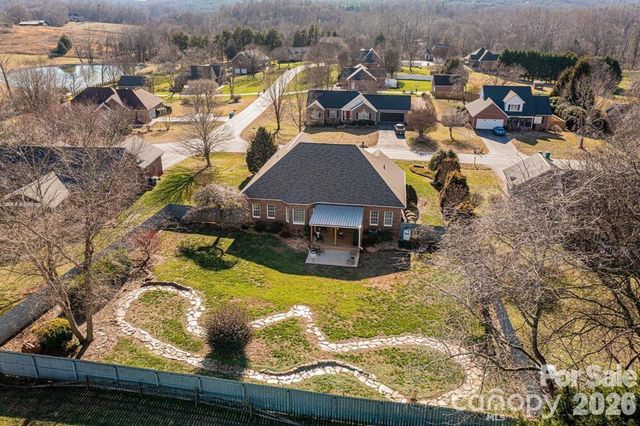 3992 Brickfield Street, Hickory, NC 28602