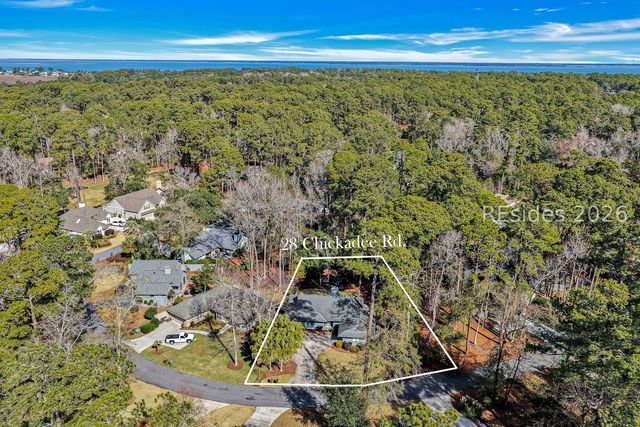 28 Chickadee Rd, Hilton Head Island, SC 29926