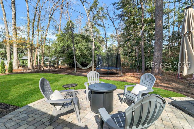 28 Chickadee Rd, Hilton Head Island, SC 29926