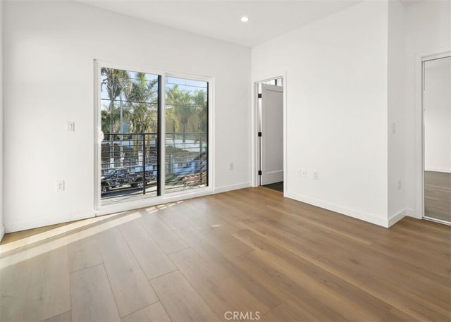 1731 S New Hampshire Avenue, Los Angeles, CA 90006
