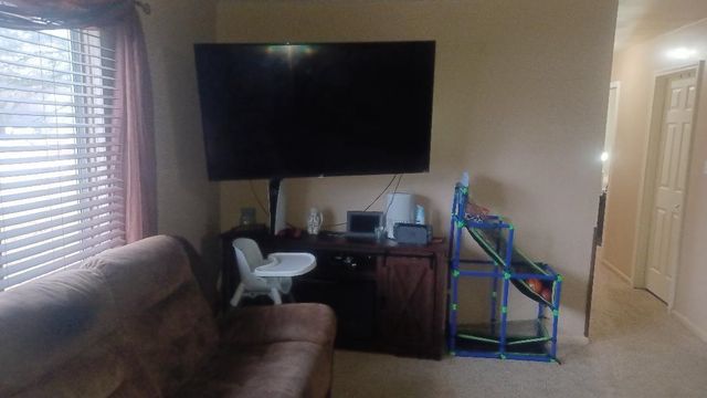 1061 Harvard Avenue, Flint, MI 48505