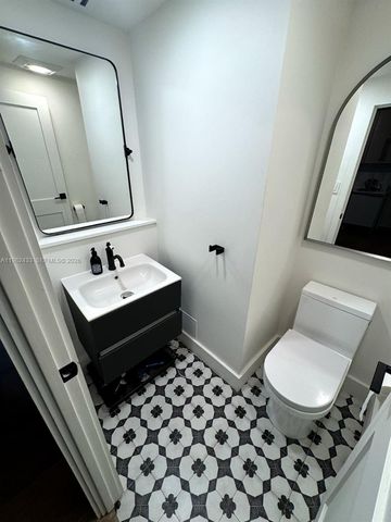 10185 Collins Ave 323, Bal Harbour, FL 33154